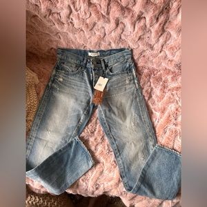 NWT 26 Moussy Vintage jeans